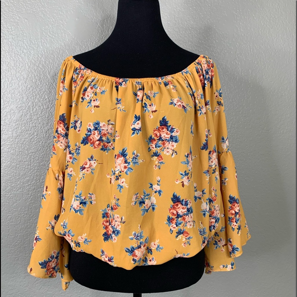 OFF THE SHOULDER FLORAL BLOUSE